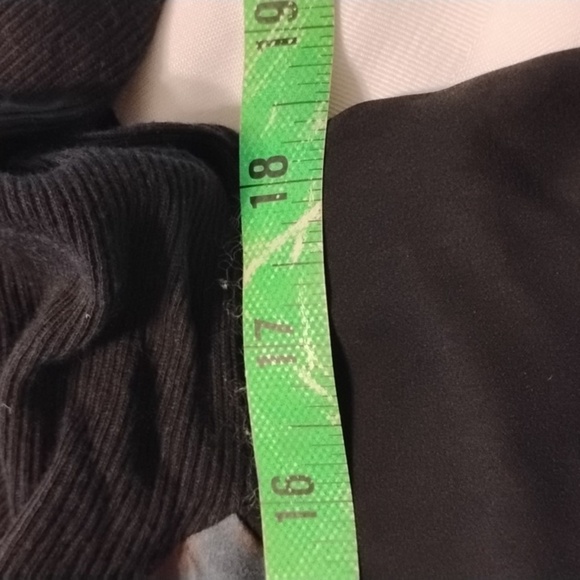 Simply Vera Vera Wang Abstract Floral Long Sleeve Blouse, Size: S - Picture 11 of 12